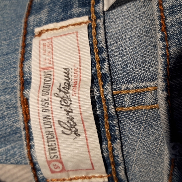 Womens Levis jeans Stretch low rise bootcut - Picture 3 of 12